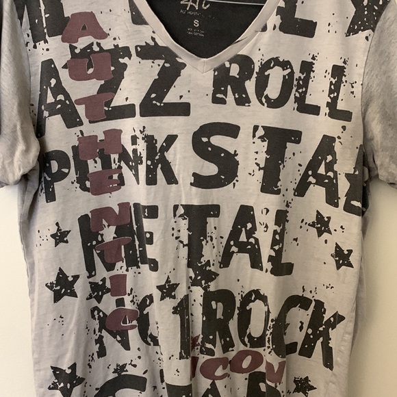 Vintage Authentic Icon Full Print Tee Shirt Size Small - Picture 2 of 6